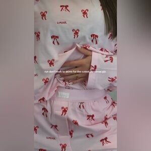 SKIMS Candy Cane Bow Boyfriend Long Sleeve Pajama Set Small